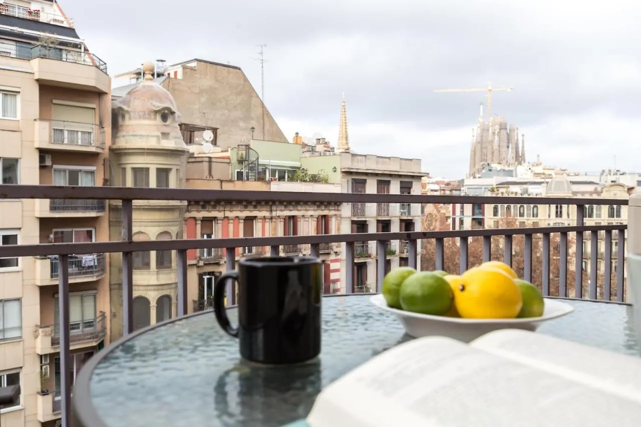 Heart Of The City Sunny With Iconic Terrace View Barcelona